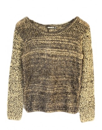 Knitted sweater in black and gold